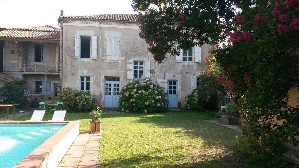 Bed and Breakfast Maison Arriu Montaut  Exterior foto