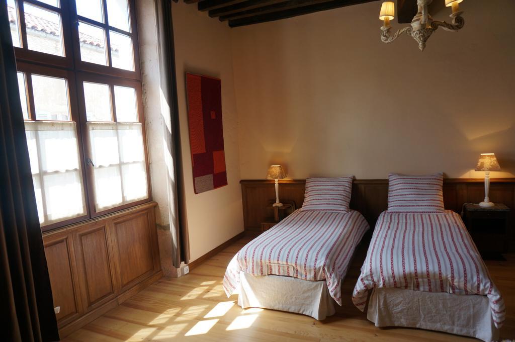 Bed and Breakfast Maison Arriu Montaut  Zimmer foto
