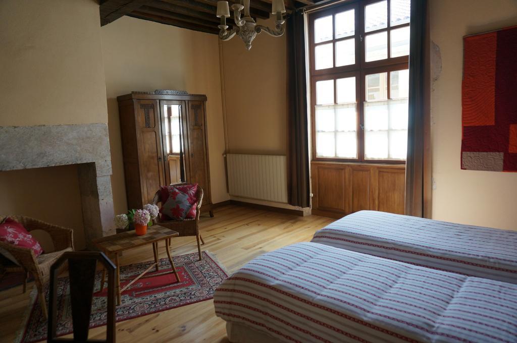 Bed and Breakfast Maison Arriu Montaut  Zimmer foto